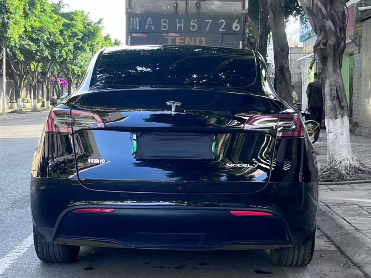 特斯拉 Model Y  2022款 改款 后輪驅(qū)動版圖片