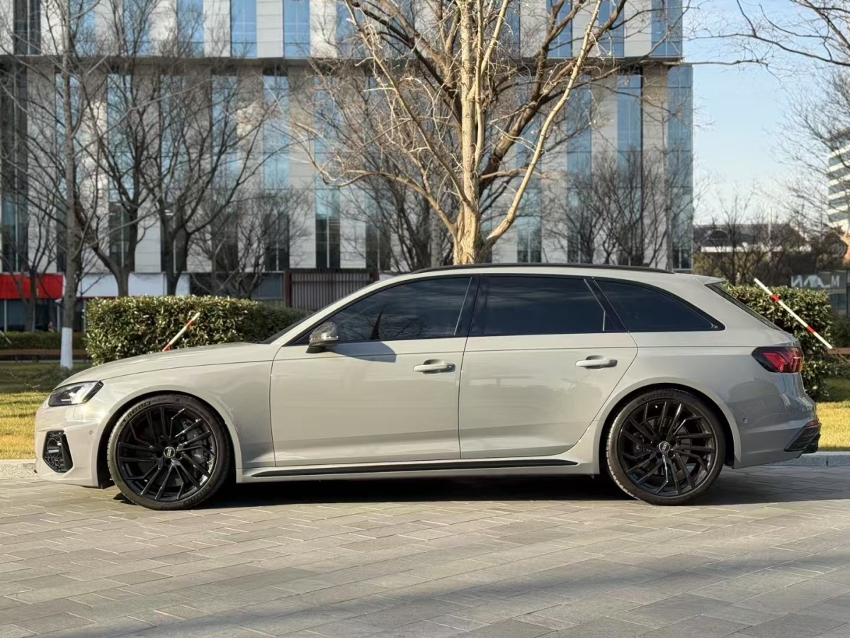 奧迪 奧迪RS 4  2023款 RS4 Avant 黑曜版圖片