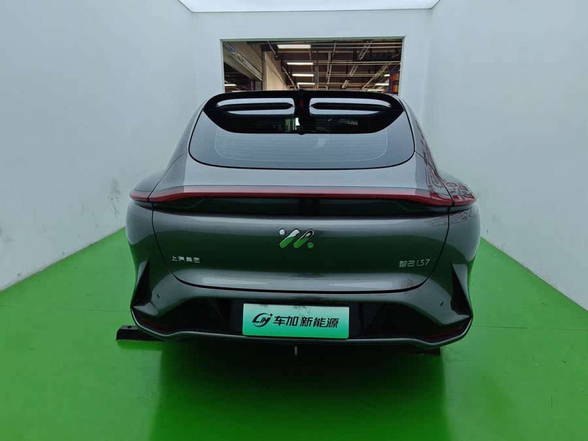 智己 智己LS7  2023款 77kWh Urban Fit后驅(qū)版圖片
