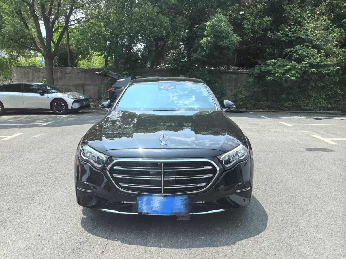 奔馳 奔馳E級(jí)  2024款 E 300 L 時(shí)尚型圖片