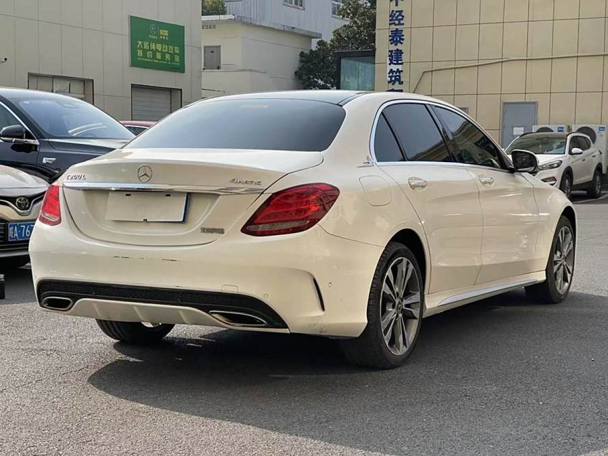 奔馳 奔馳C級(jí)  2018款 C 200 L 4MATIC 運(yùn)動(dòng)版圖片