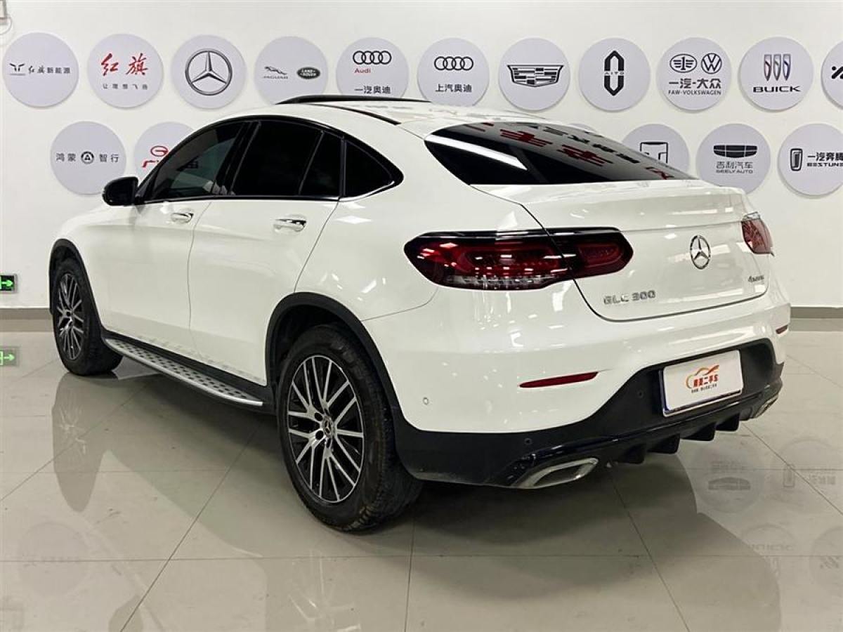 奔馳 奔馳GLC  2021款 GLC 300 4MATIC 轎跑SUV圖片