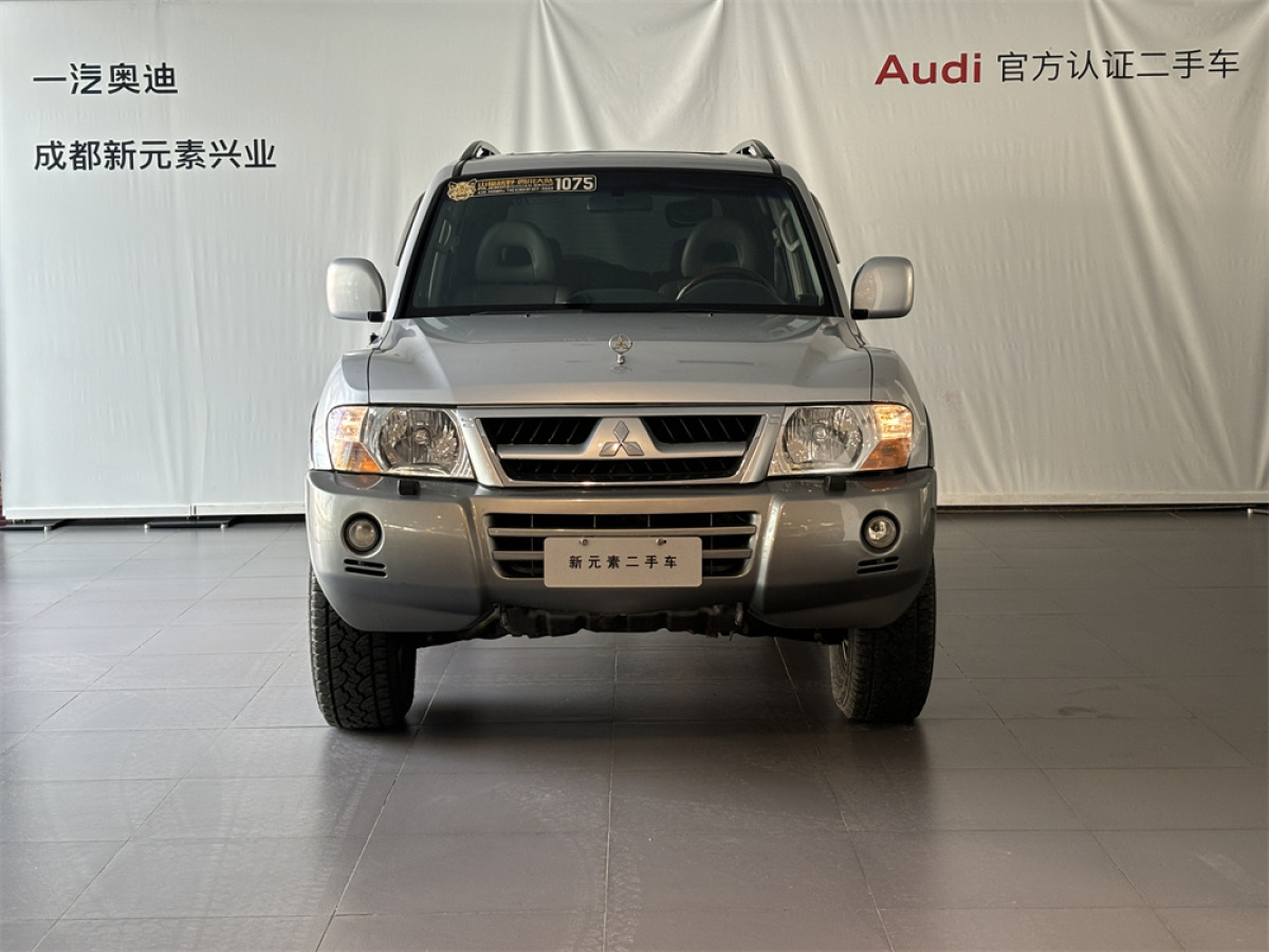 2005年1月三菱 帕杰羅  2004款 V73 3.0L GLS