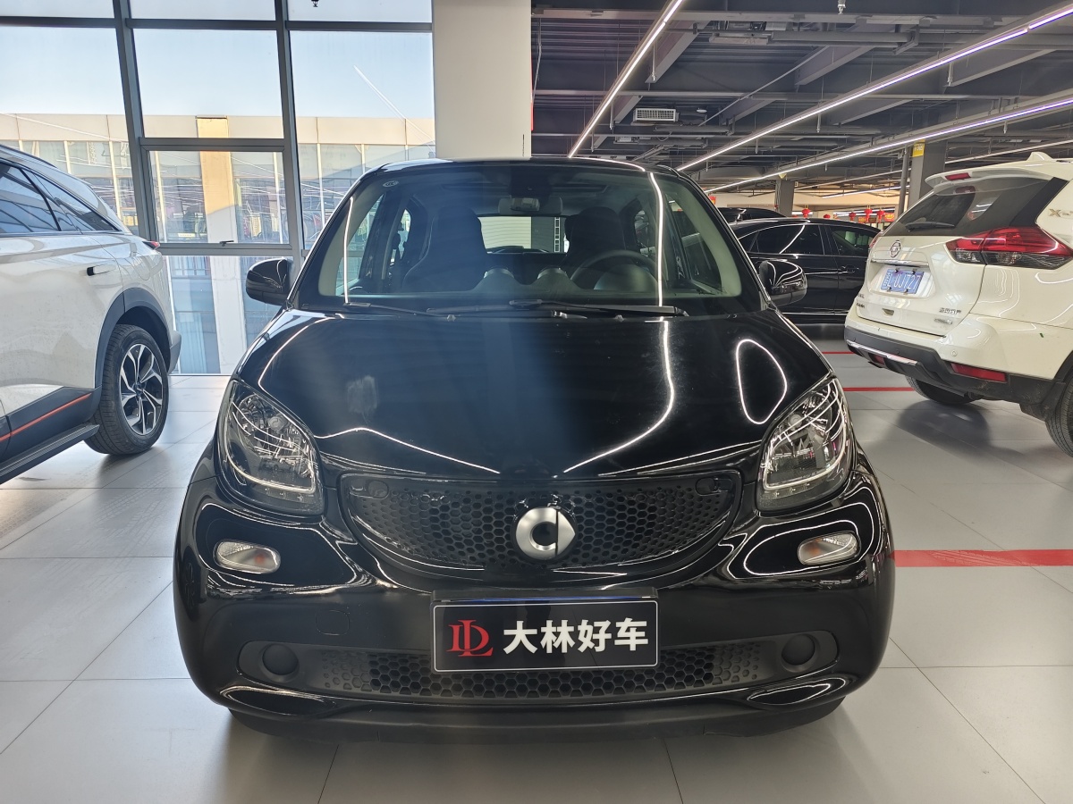 smart forfour  2016款 1.0L 52千瓦激情版圖片