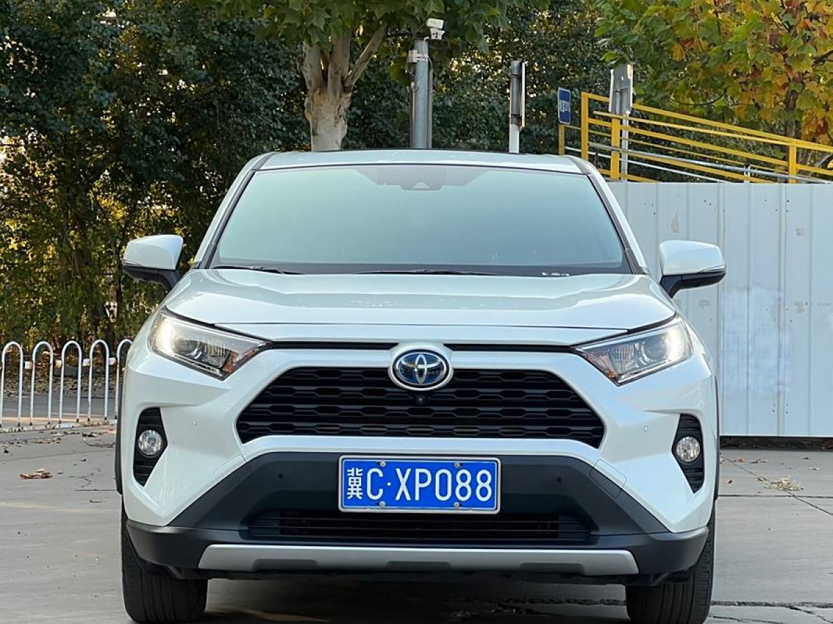 豐田 RAV4榮放  2023款 雙擎 2.5L E-CVT兩驅(qū)精英版圖片