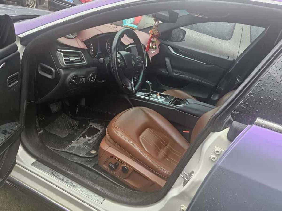 瑪莎拉蒂 Ghibli  2014款 3.0T 標(biāo)準(zhǔn)版圖片