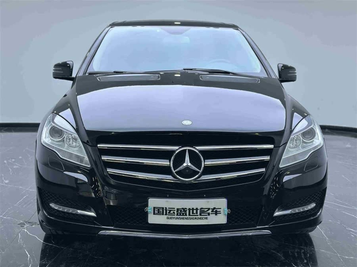 奔馳 奔馳R級  2017款 R 320 4MATIC 商務(wù)型臻藏版圖片