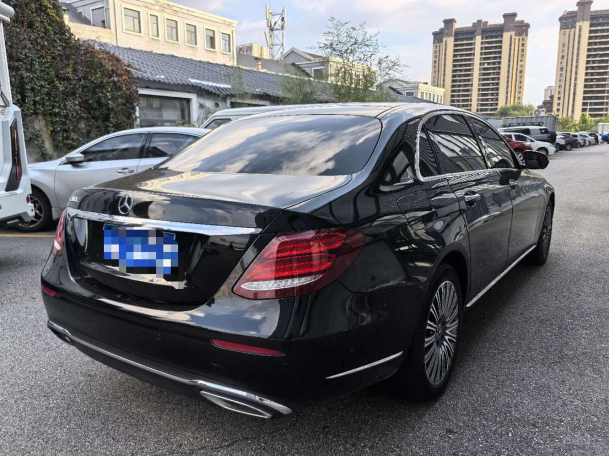 奔馳 奔馳E級(jí)  2020款 E 300 L 時(shí)尚型圖片