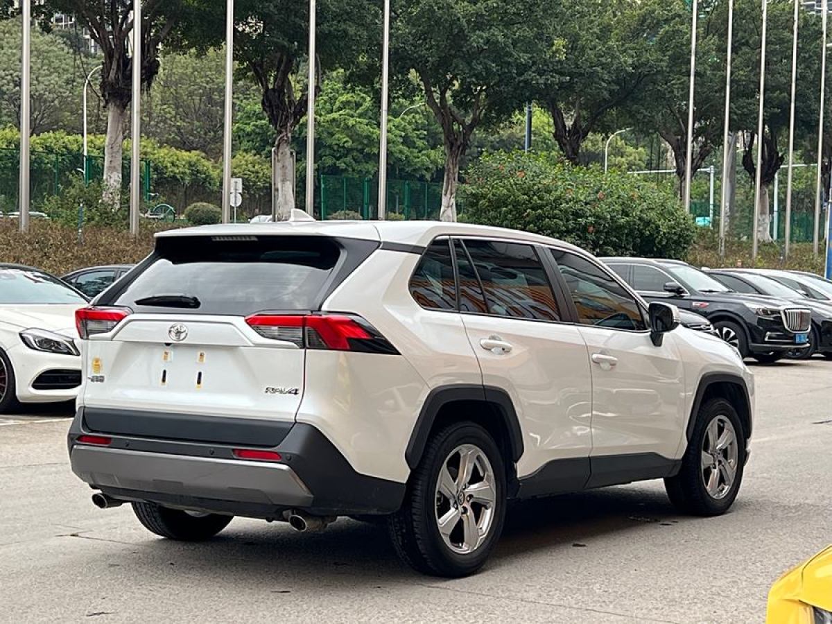 豐田 RAV4榮放  2021款 2.0L CVT兩驅(qū)風(fēng)尚版圖片