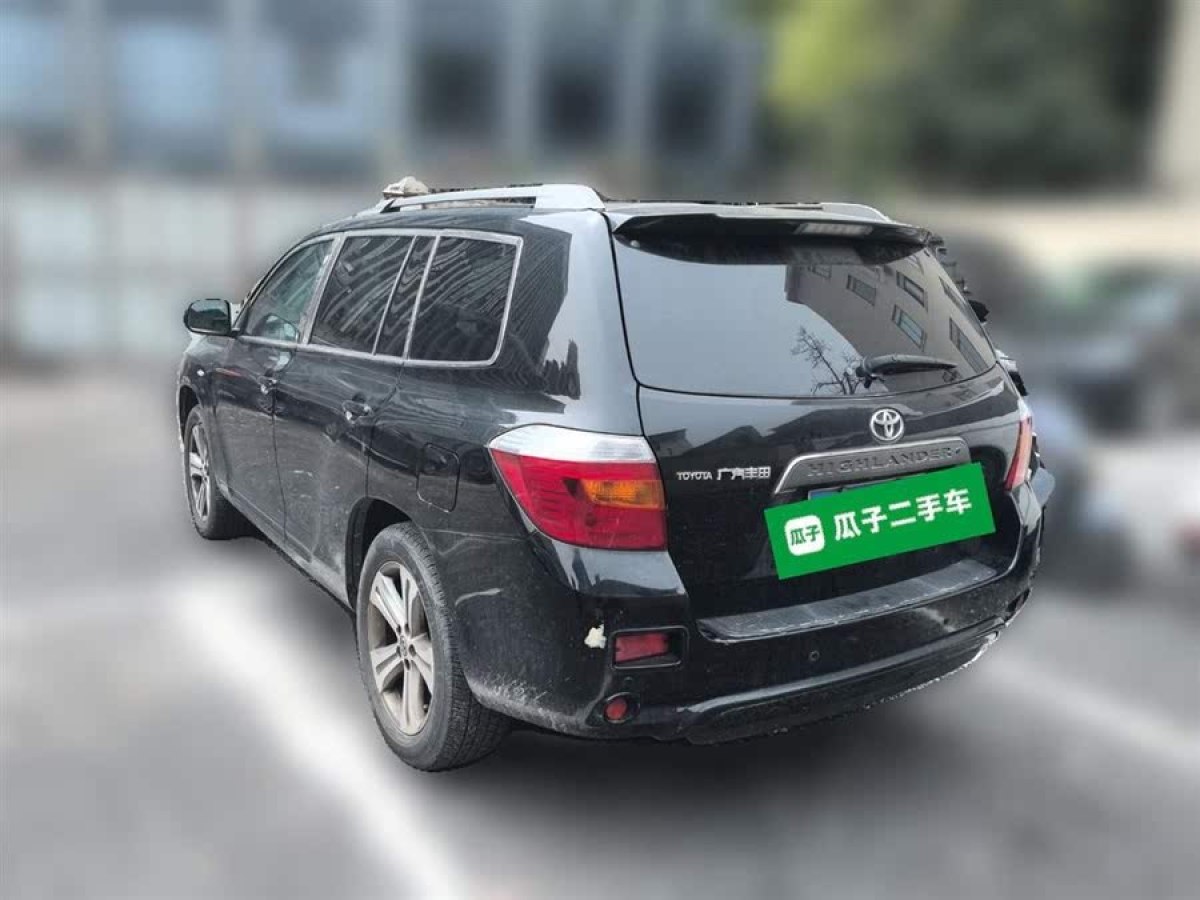 豐田 漢蘭達  2011款 2.7L 兩驅(qū)7座豪華版圖片