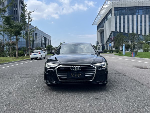 奥迪 奥迪A6L  2021款 45 TFSI quattro 臻选动感型