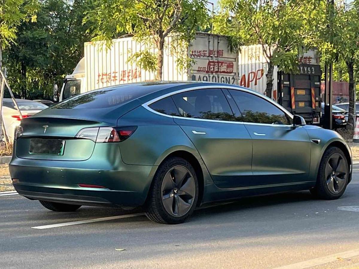 特斯拉 Model 3  2019款 標(biāo)準(zhǔn)續(xù)航后驅(qū)升級版圖片