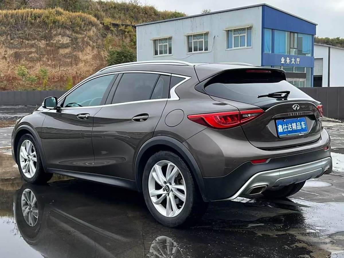 英菲尼迪 QX30  2017款 1.6T 两驱时尚版图片