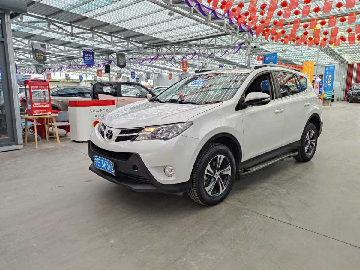 豐田 RAV4  2018款 榮放 2.0L CVT兩驅(qū)風(fēng)尚版圖片