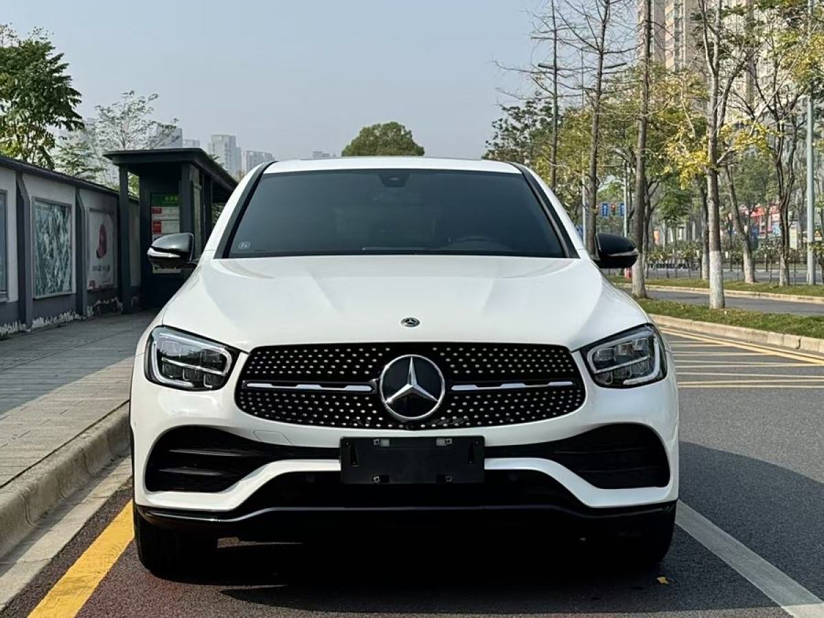 奔馳 奔馳GLC  2023款 改款 GLC 260 4MATIC 轎跑SUV圖片