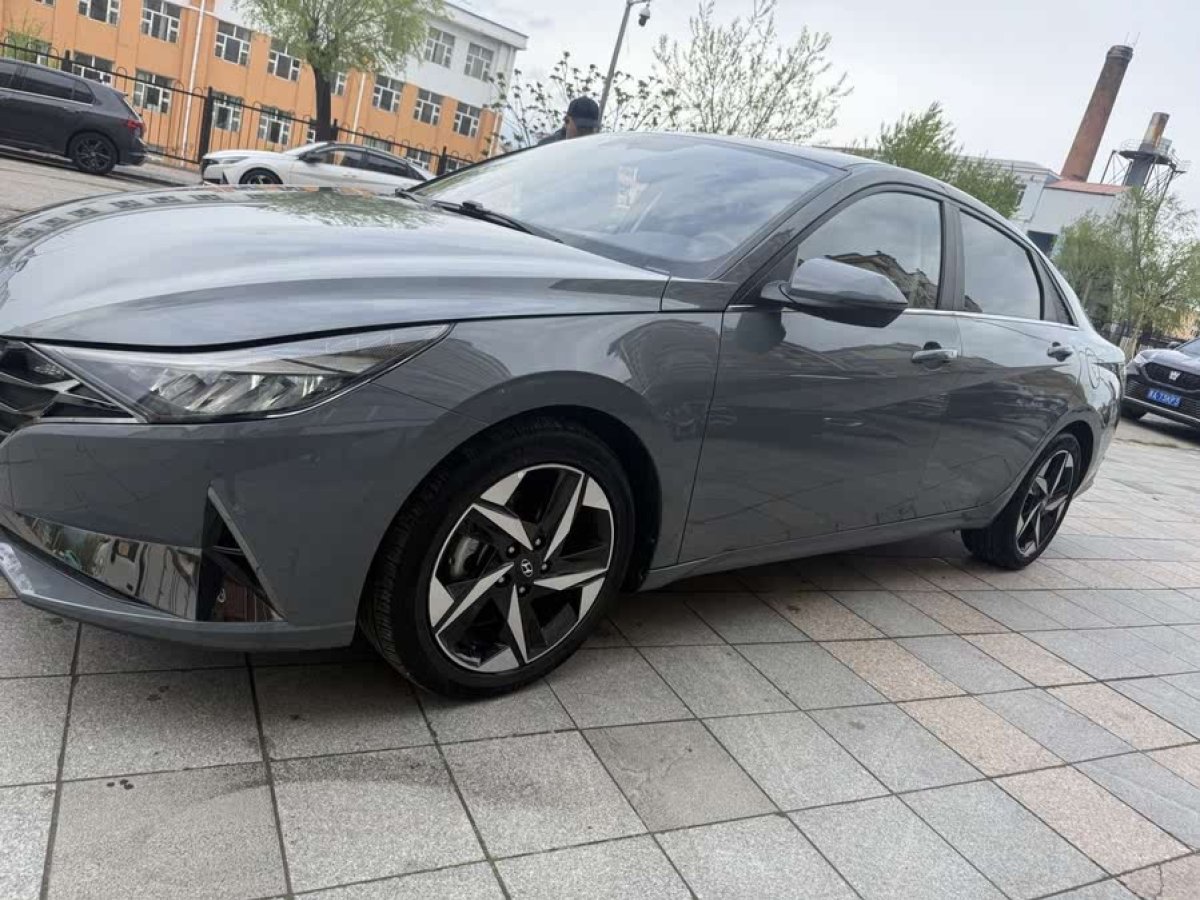 現(xiàn)代 伊蘭特  2021款 1.5L LUX尊貴版圖片