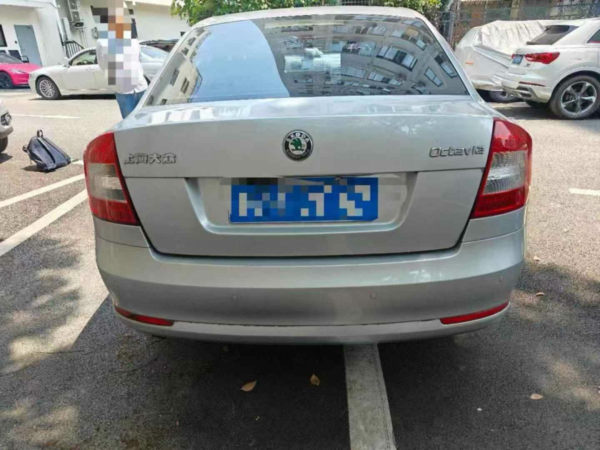 斯柯達(dá) 明銳  2012款 1.4TSI 手動(dòng)逸俊版圖片