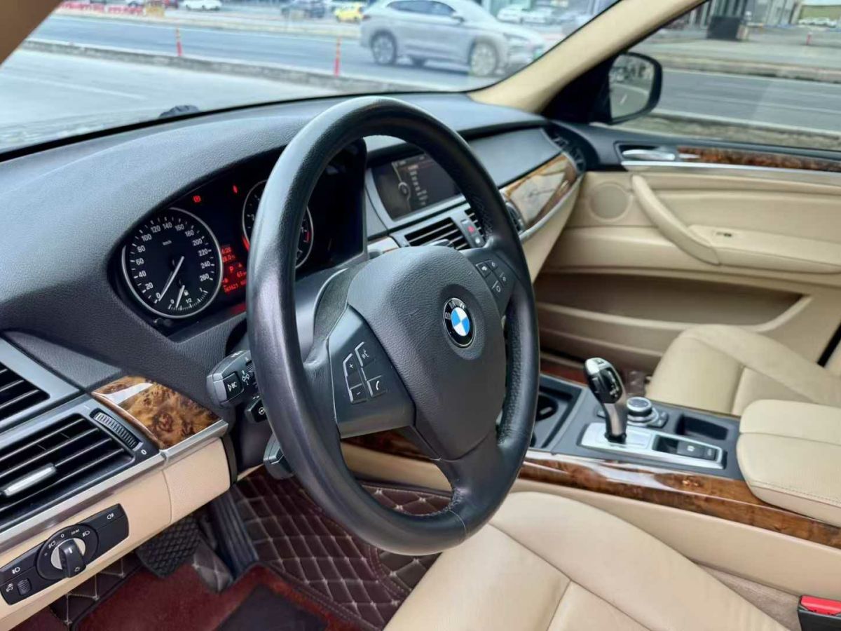 寶馬 寶馬X5  2012款 X5 xDrive30i 3.0 典雅型圖片