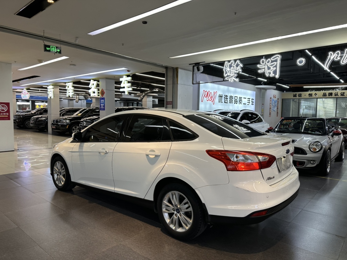 福特 福克斯  2012款 三廂 1.6L 自動舒適型圖片