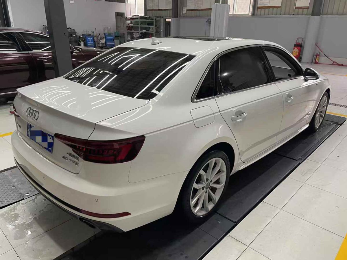 奧迪 奧迪A4L  2018款 30周年年型 30 TFSI 進(jìn)取型圖片
