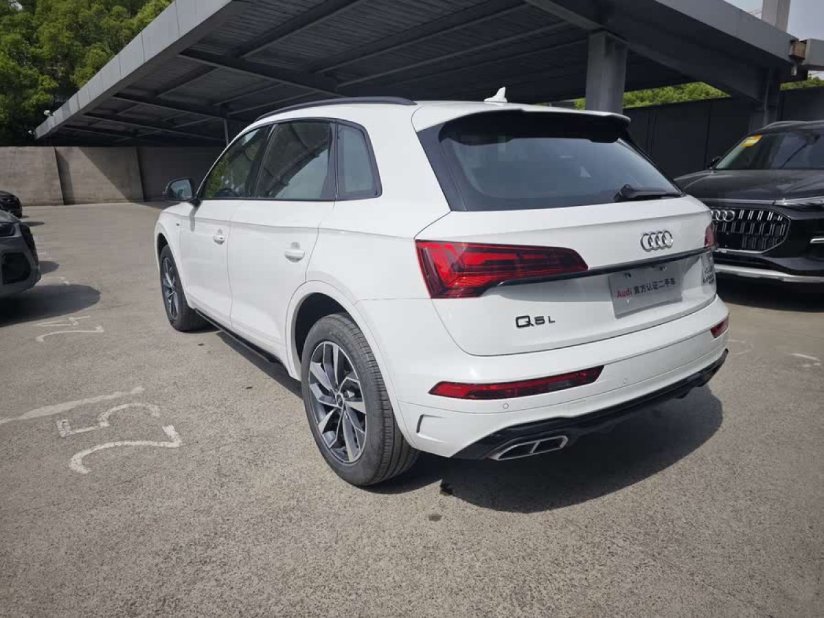 奧迪 奧迪Q5L  2023款 40T 豪華動感型圖片