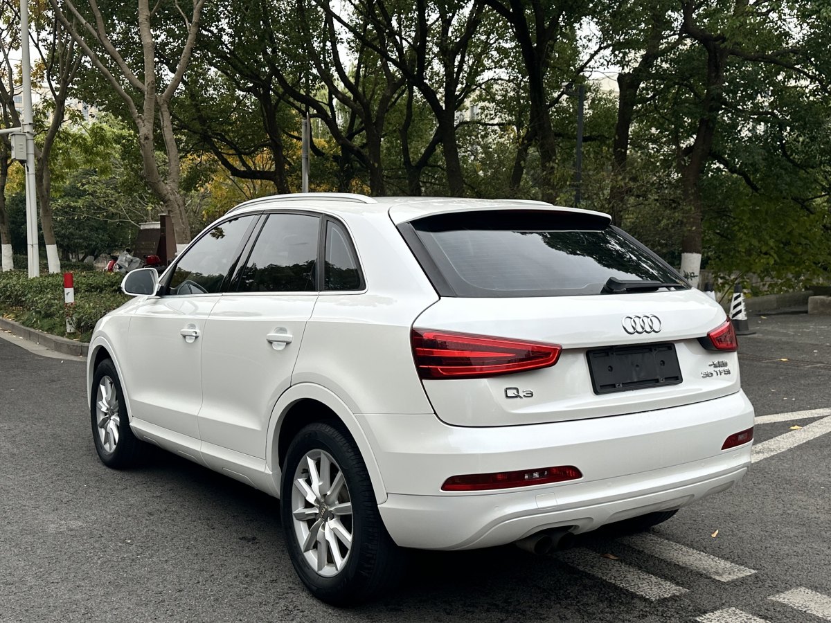 奧迪 奧迪Q3  2013款 35 TFSI 進(jìn)取型圖片