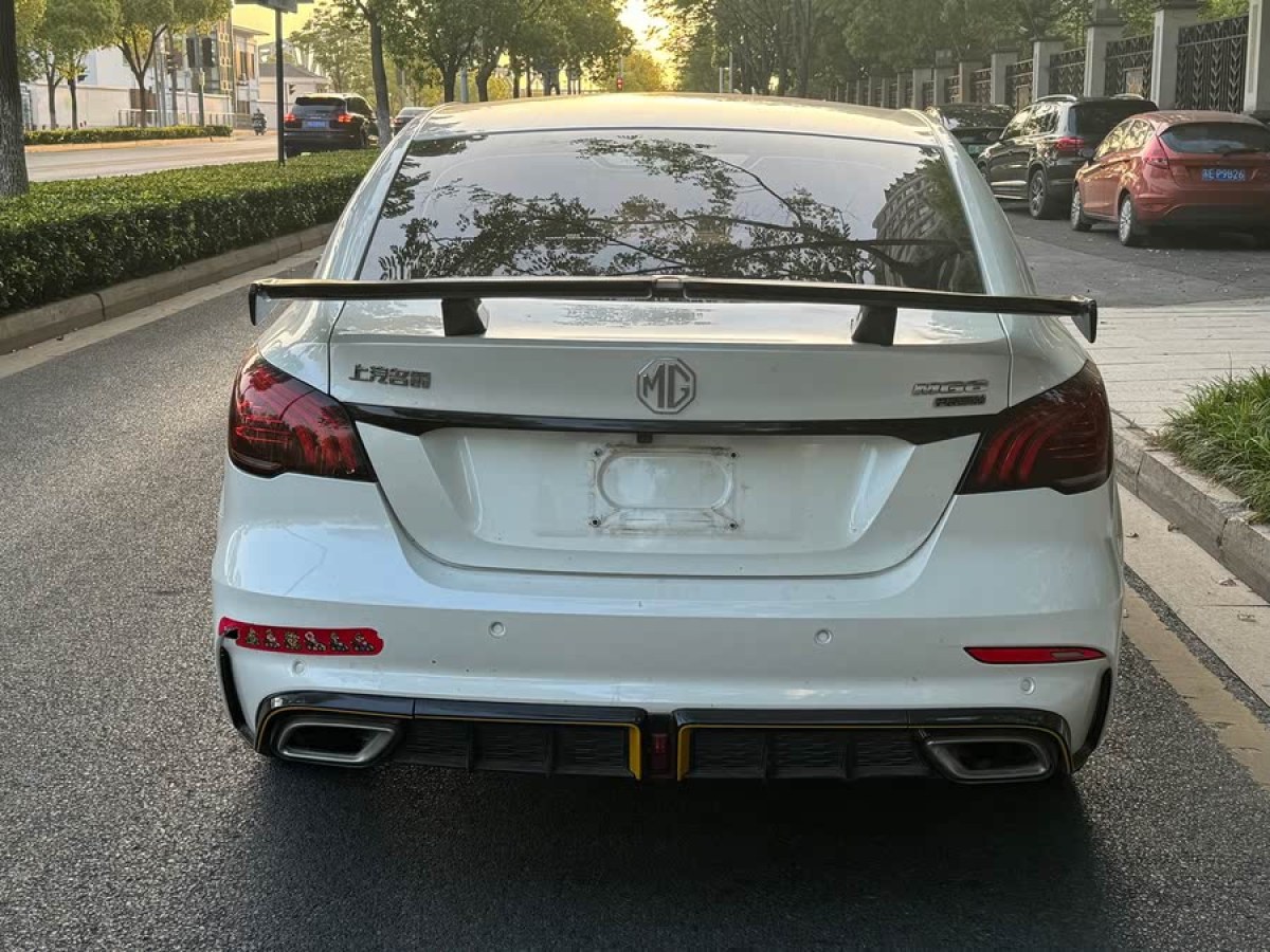 名爵 名爵6  2021款 Pro 1.5T 自動(dòng)領(lǐng)潮豪華版圖片