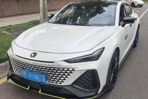 長安UNI-V 長安 2.0T 領(lǐng)速版