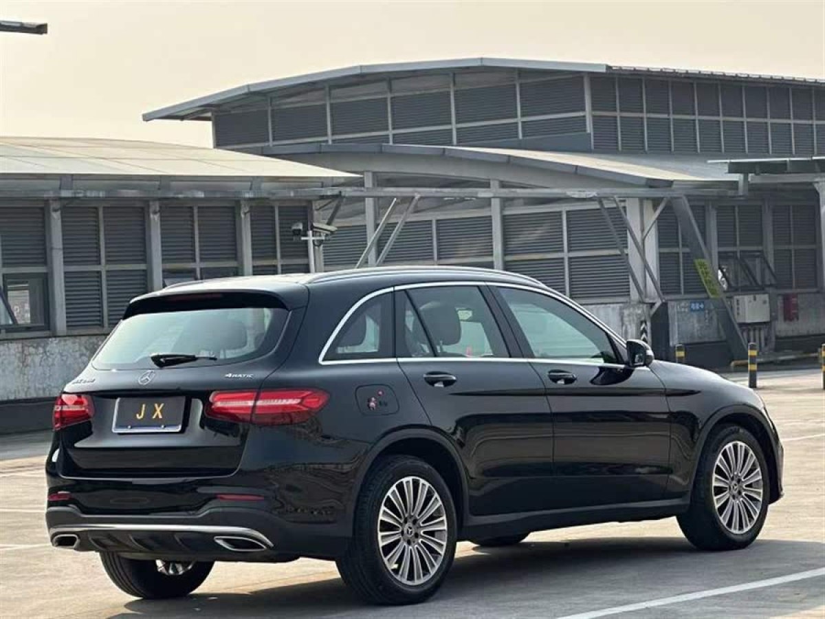 奔馳 奔馳GLC  2017款 GLC 260 4MATIC 動(dòng)感型圖片