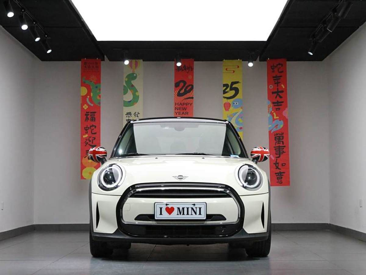 MINI MINI  2022款 改款 1.5T ONE 五門版PLUS圖片