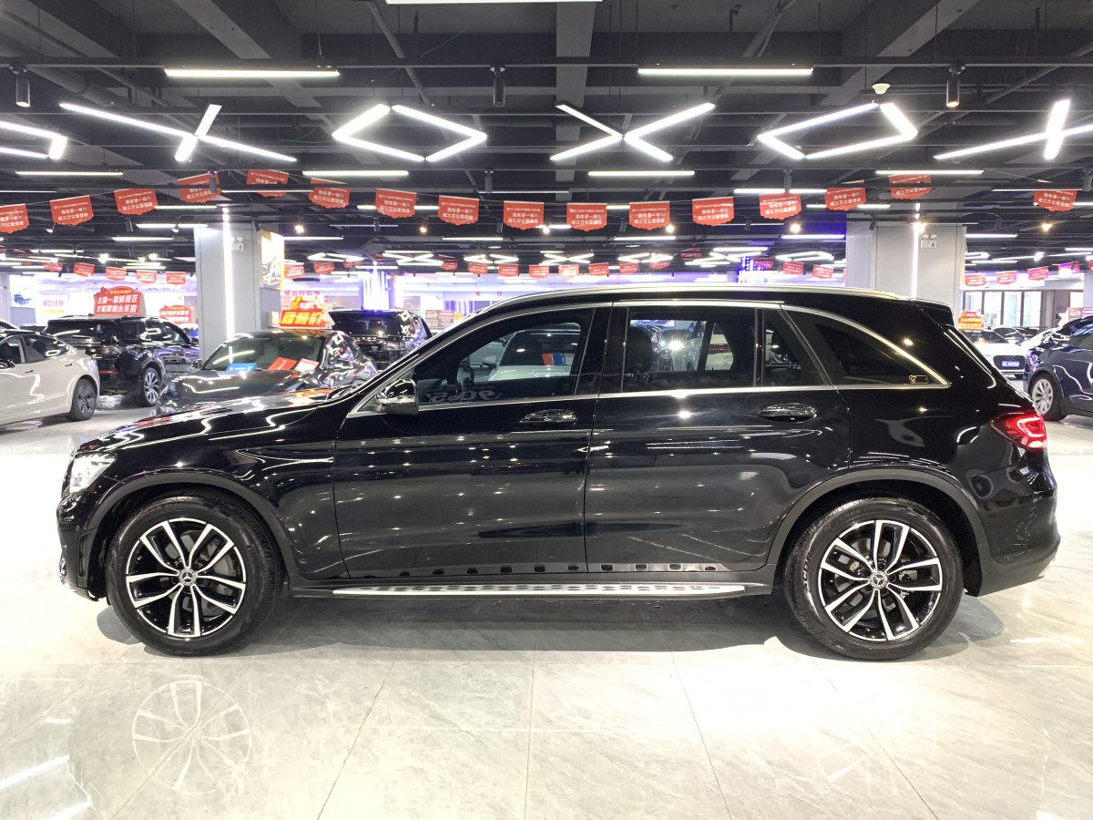 奔馳 奔馳GLC  2018款 改款 GLC 300 4MATIC 動(dòng)感型圖片