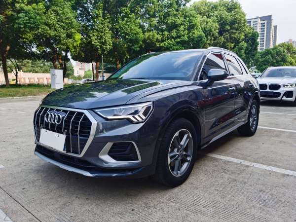 奥迪 奥迪Q3  2022款 35 TFSI 进取动感型