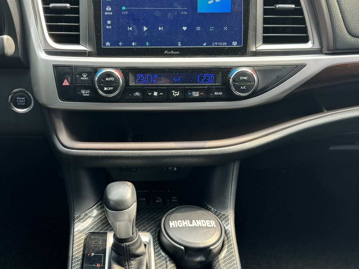 2016年4月丰田 汉兰达  2015款 2.0T 四驱至尊版 7座