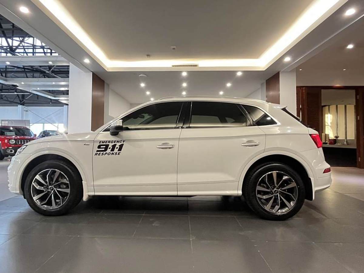 奧迪 奧迪Q5L  2020款 改款 40 TFSI 榮享時尚型圖片