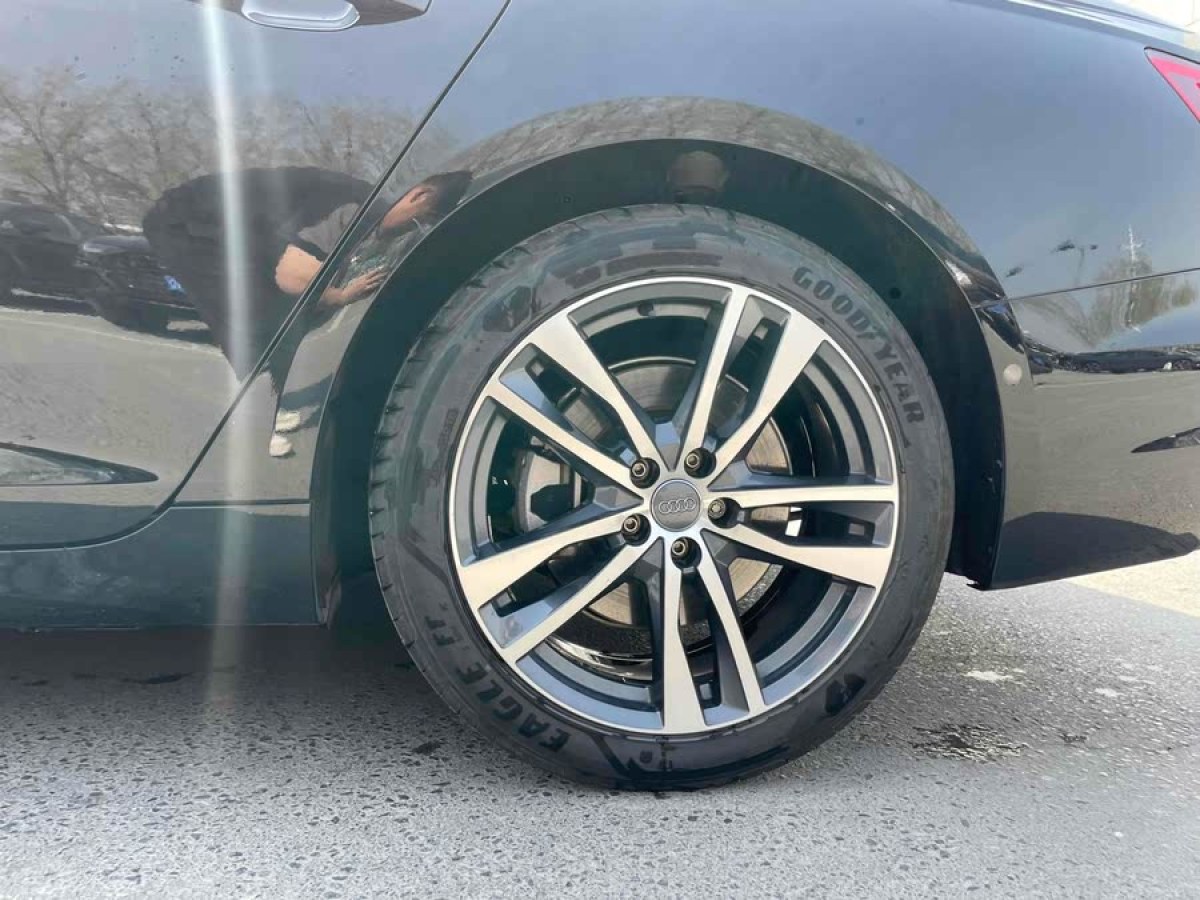 奧迪 奧迪A6L  2021款 45 TFSI quattro 臻選致雅型圖片