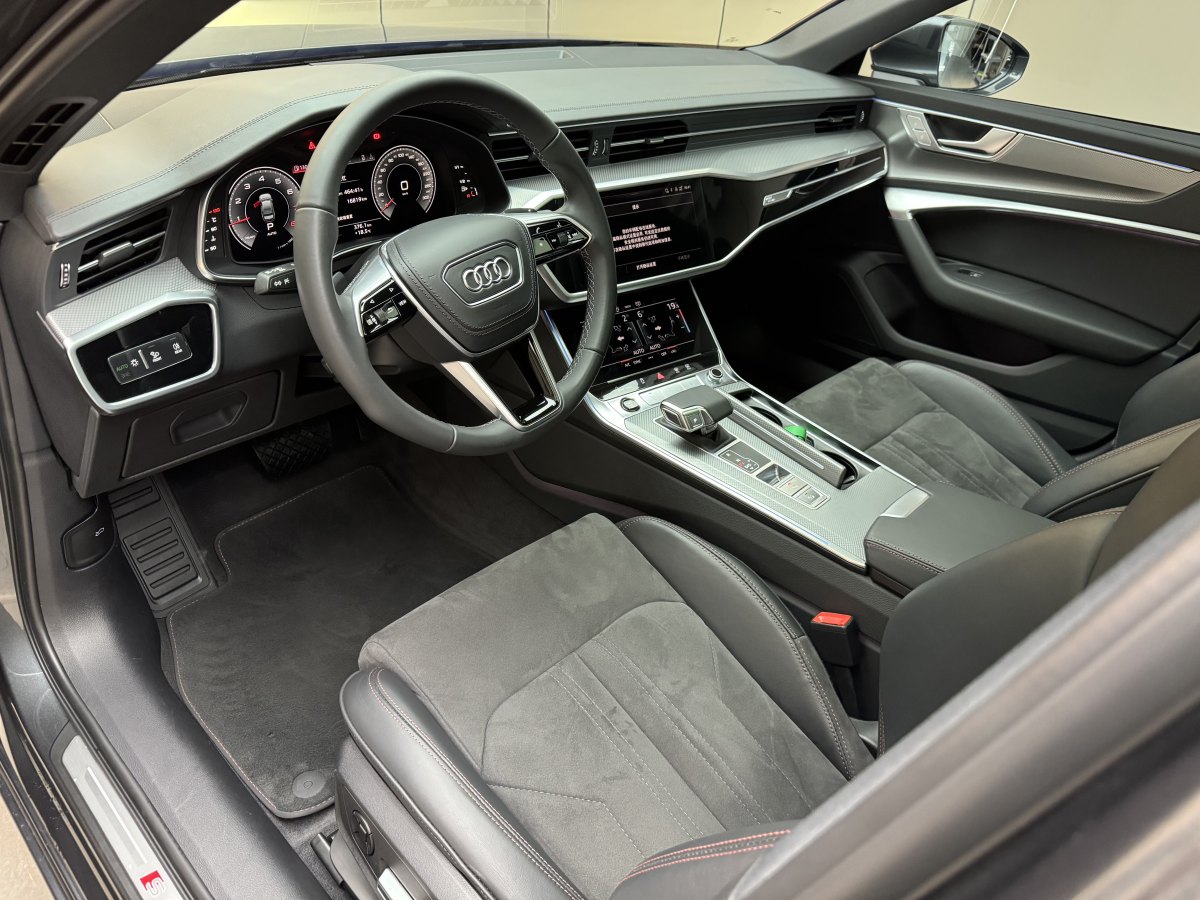 奧迪 奧迪A6L  2024款 45 TFSI 臻選動感型圖片