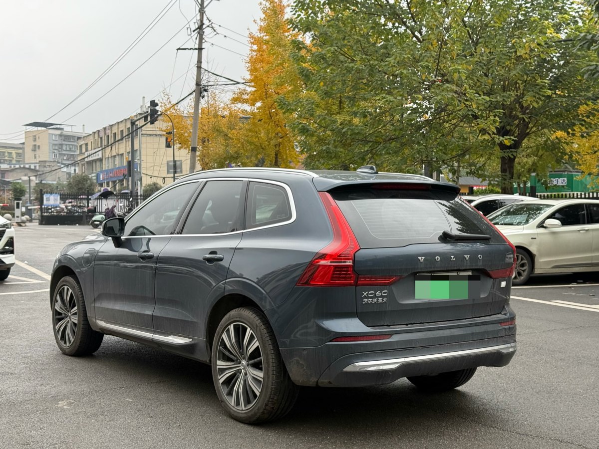 沃爾沃 XC60新能源  2023款 T8 插電混動(dòng) 長(zhǎng)續(xù)航四驅(qū)智遠(yuǎn)豪華樂(lè)享版圖片