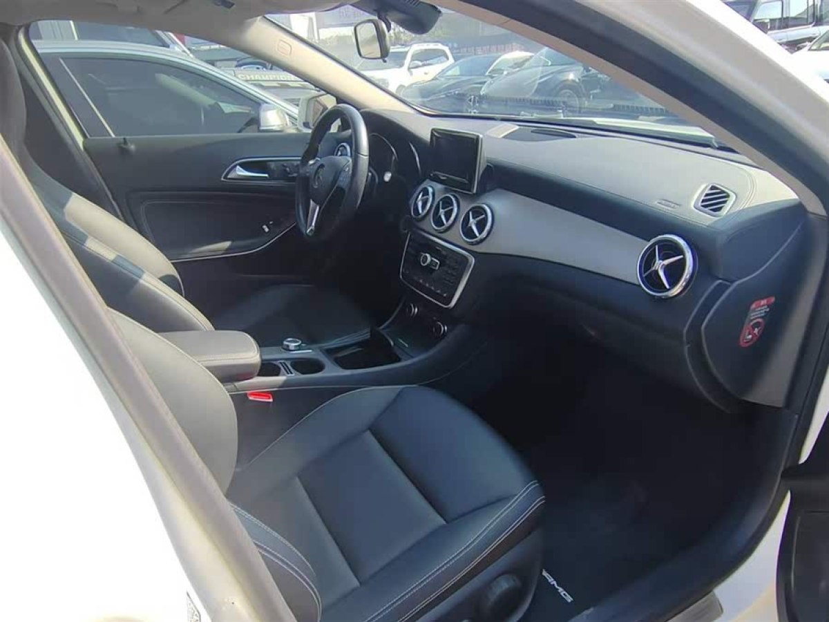 奔馳 奔馳GLA  2016款 GLA 220 4MATIC 時尚型圖片
