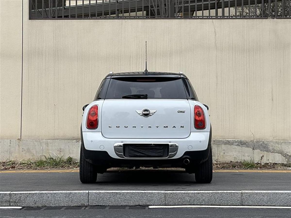 2014年7月MINI COUNTRYMAN  2011款 1.6L ONE