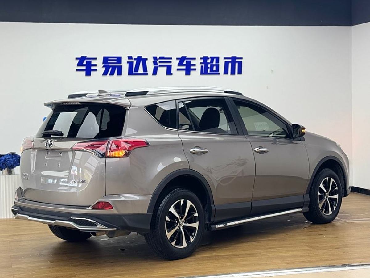 豐田 RAV4榮放  2016款 2.0L CVT兩驅(qū)風(fēng)尚版圖片