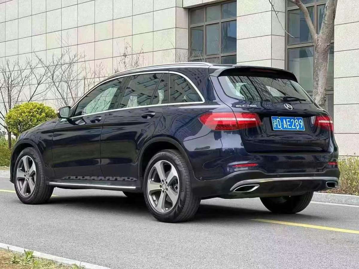 2017年05月奔馳 奔馳GLC  2017款 GLC 260 4MATIC 動(dòng)感型