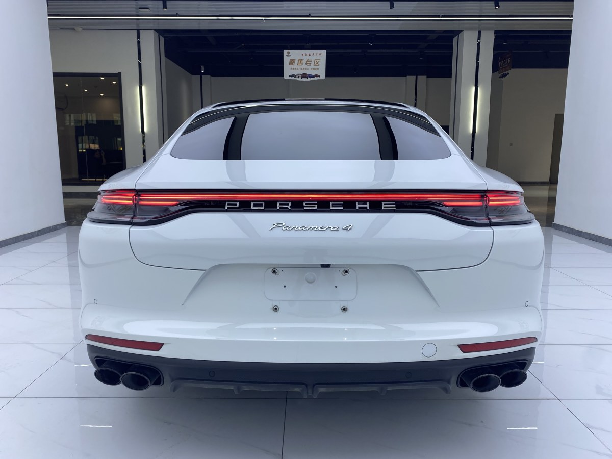 2022年7月保時(shí)捷 Panamera  2022款 Panamera 4 行政加長(zhǎng)鉑金版 2.9T