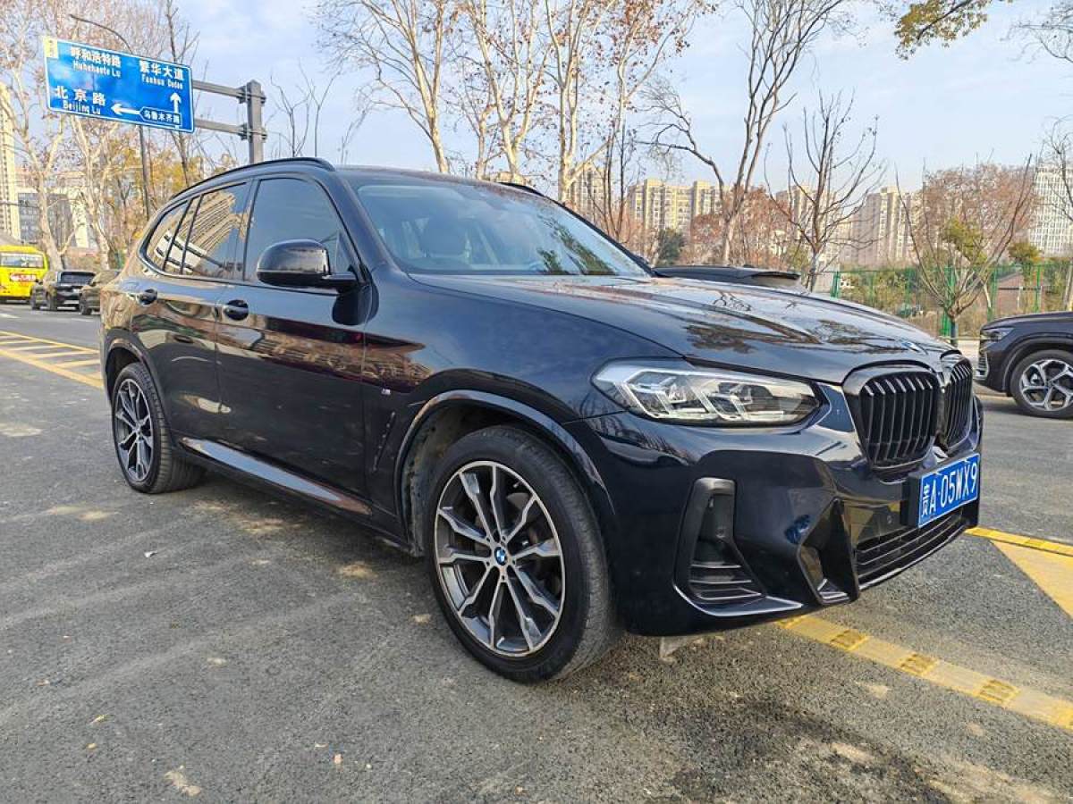 寶馬 寶馬X3  2022款 改款 xDrive30i 領(lǐng)先型 M曜夜套裝圖片