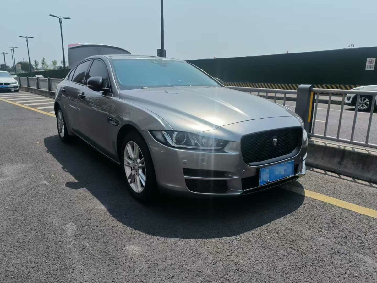 捷豹 XE  2019款 2.0T 300PS 四驱Landmark Edition图片