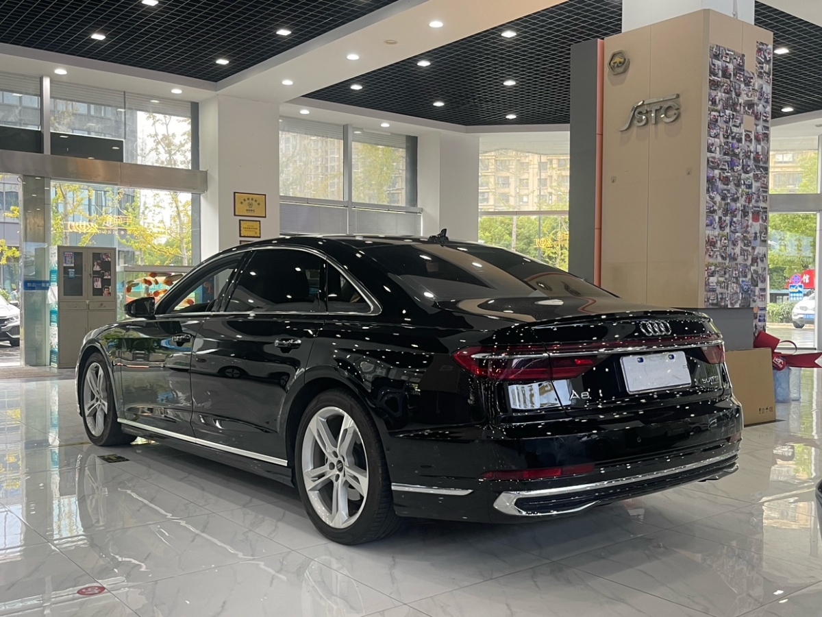 奧迪 奧迪A8  2023款 A8L 50 TFSI quattro 臻選型圖片