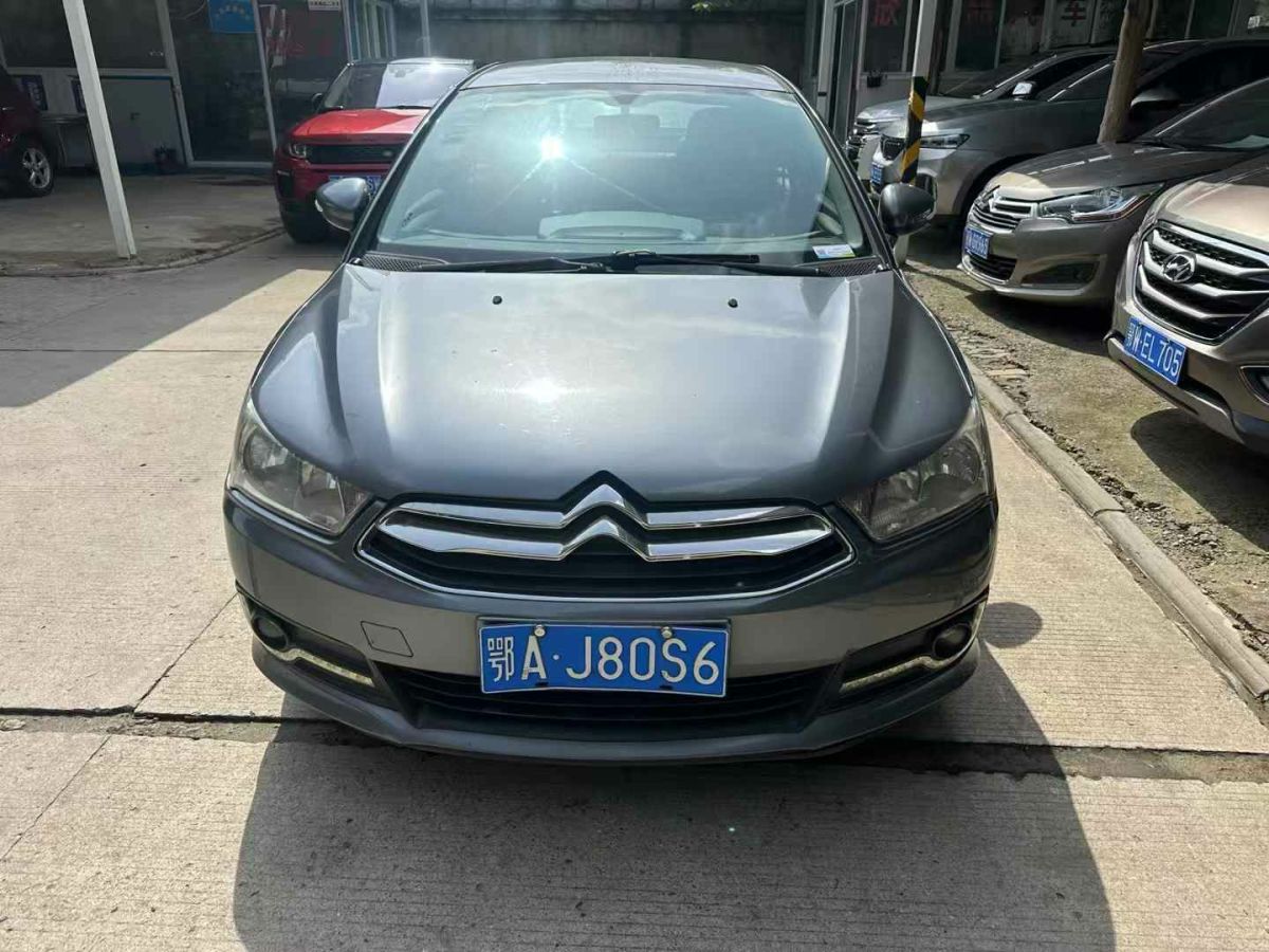 雪鐵龍 世嘉  2014款 1.6L 手動(dòng)車載互聯(lián)版圖片