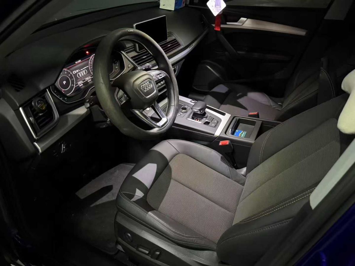 奧迪 奧迪Q3  2019款  35 TFSI 時尚動感型圖片