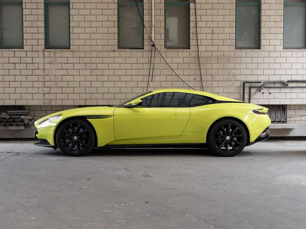 阿斯頓·馬丁 阿斯頓?馬丁DB11  2019款 4.0T V8 Coupe圖片