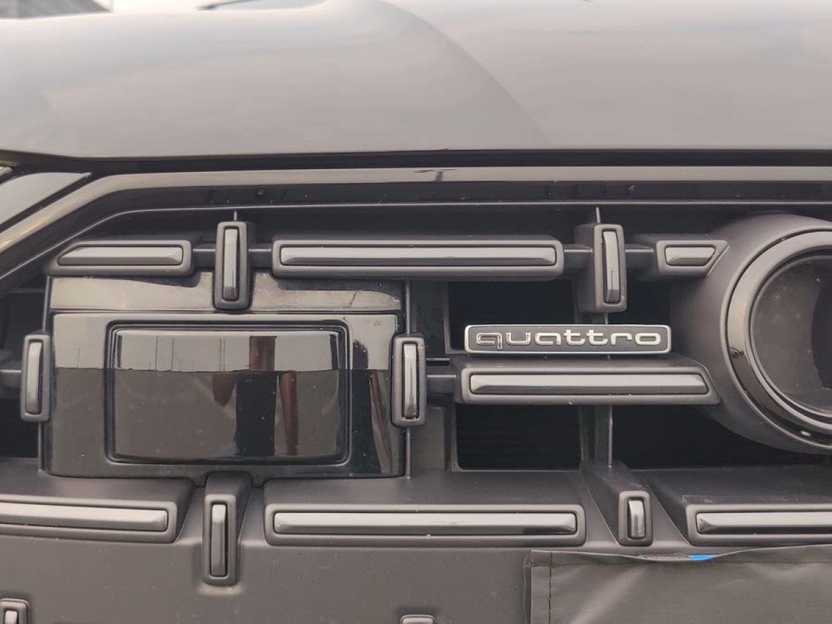 奧迪 奧迪A7L  2024款 45 TFSI quattro S-line 黑武士版圖片