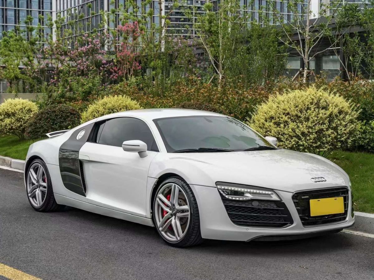 奥迪 奥迪r8 2014款 r8 coupe 4.2 v8图片